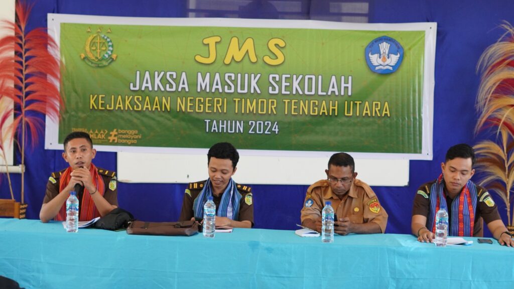 Jaksa Masuk Sekolah