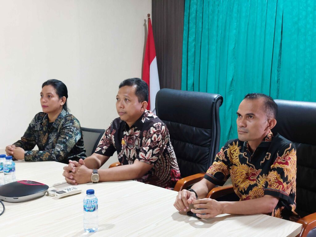 Pengukuhan Jaksa Agung Muda Pembinaan sebagai Profesor kehormatan dalam Bidang Ilmu Hukum Pidana dan Pemulihan Aset pada Fakultas Hukum Universitas Sebelas Maret