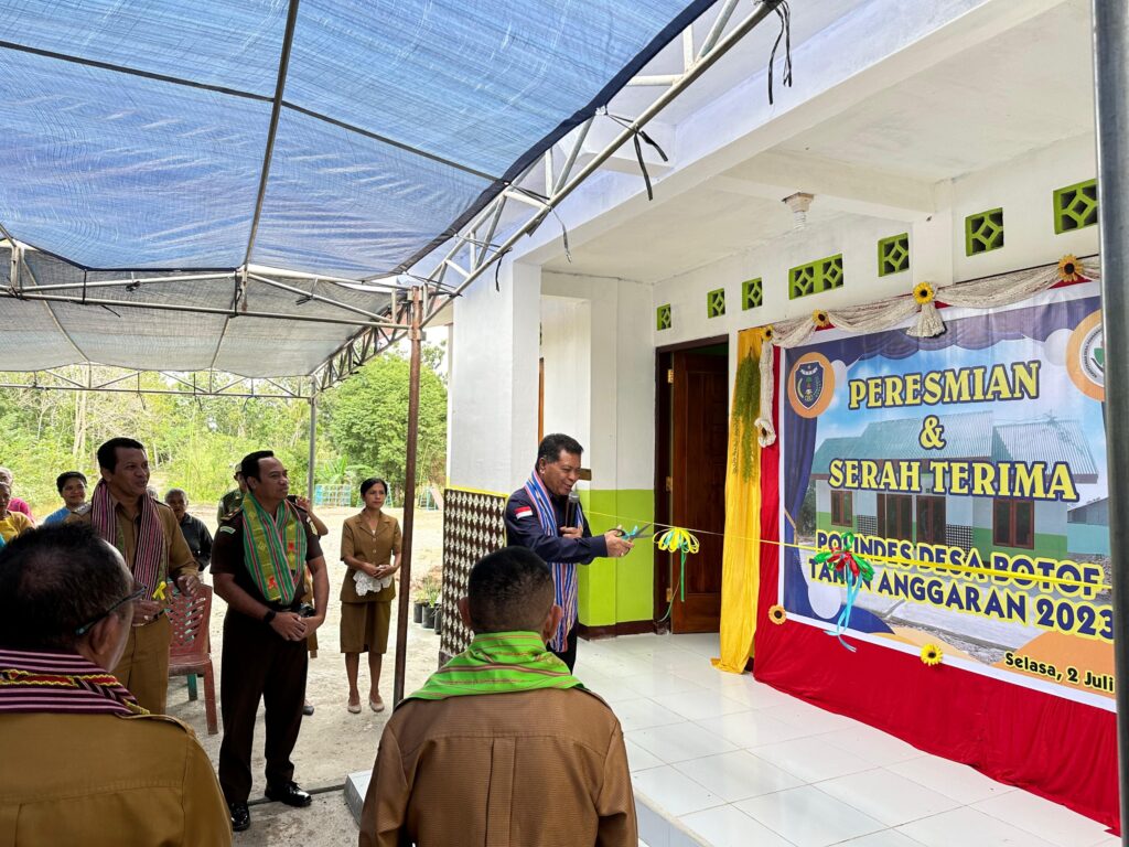 Peresmian dan Serah Terima Polindes Desa Botof
