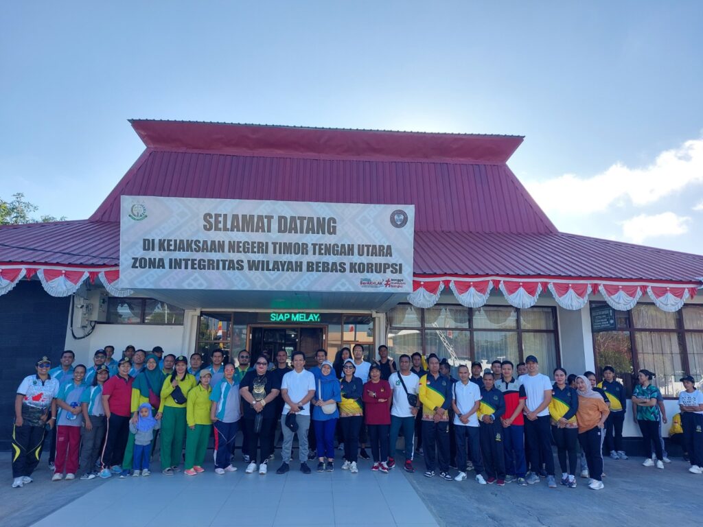 Jalan Sehat Kejari TTU
