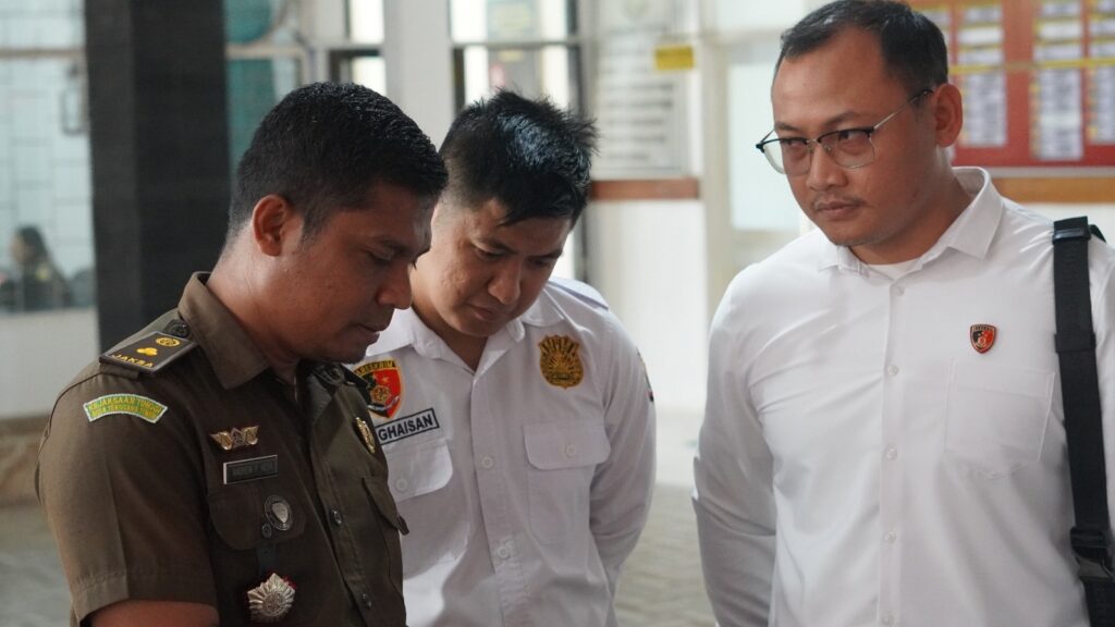 Penyerahan Tahap II Perkara Tipikor Dana Desa