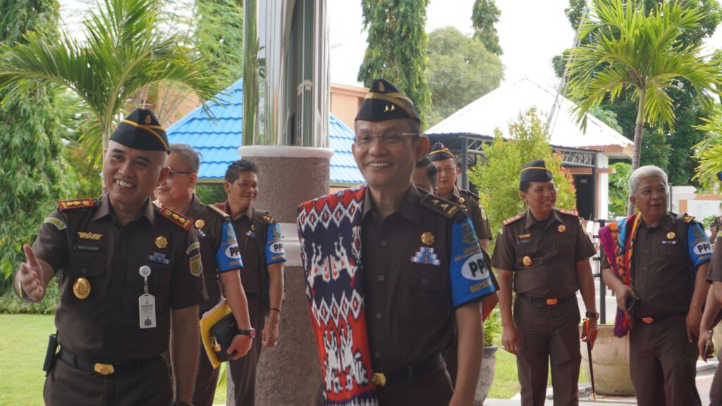 Kejari TTU Mengikuti Inspeksi Umum Jaksa Agung Muda Bidang Pengawasan di Kejaksaan Negeri Kabupaten Kupang
