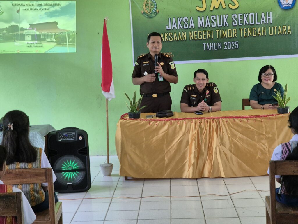 Kegiatan “JMS” Jaksa Masuk Sekolah di SMP Negeri 2 Kefamenanu